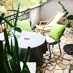In Karin Gornji With Sea View, Balcony, Air Conditioning, Wi-fi Appartement