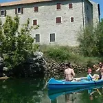 Appartement In Karin Gornji With Sea View, Balcony, Air Conditioning, Wi-fi *