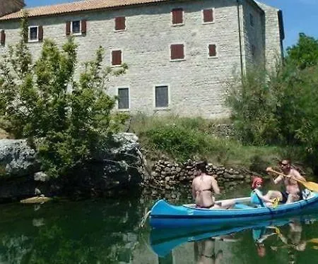 Apartment In Karin Gornji With Sea View, Balcony, Air Conditioning, Wi-fi *