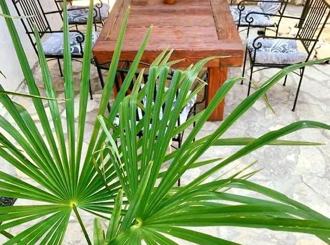 In Karin Gornji With Sea View, Balcony, Air Conditioning, Wi-fi