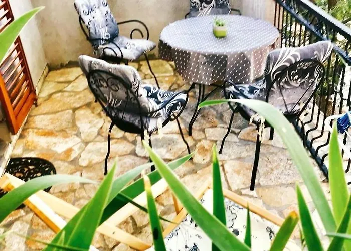 Apartment In Karin Gornji With Sea View, Balcony, Air Conditioning, Wi-fi *