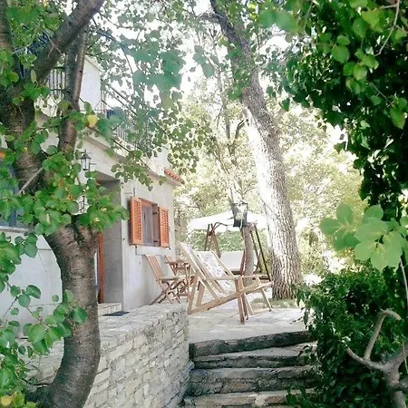 In Karin Gornji With Sea View, Balcony, Air Conditioning, Wi-fi オブロヴァツ