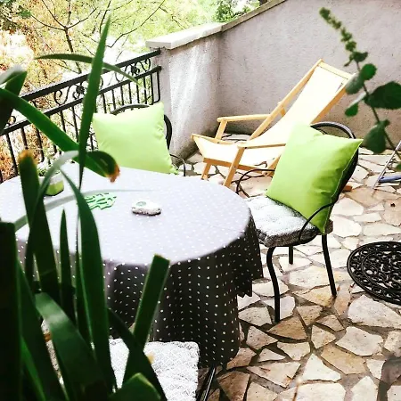 In Karin Gornji With Sea View, Balcony, Air Conditioning, Wi-fi アパート