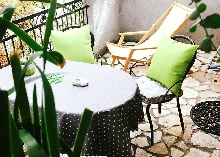 In Karin Gornji With Sea View, Balcony, Air Conditioning, Wi-fi Apartamento