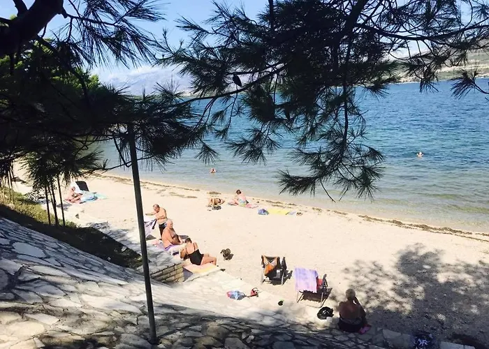 Apartamento In Karin Gornji With Sea View, Balcony, Air Conditioning, Wi-fi Obrovac